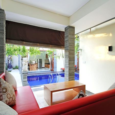 Seminyak Villa Exterior photo