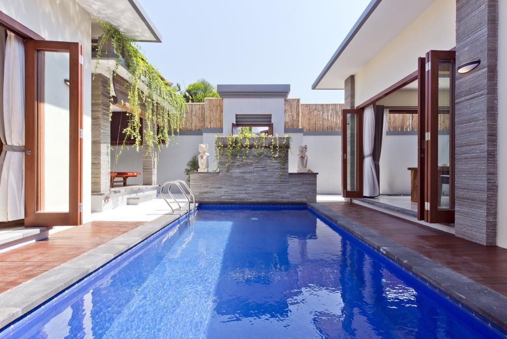 Seminyak Villa Room photo